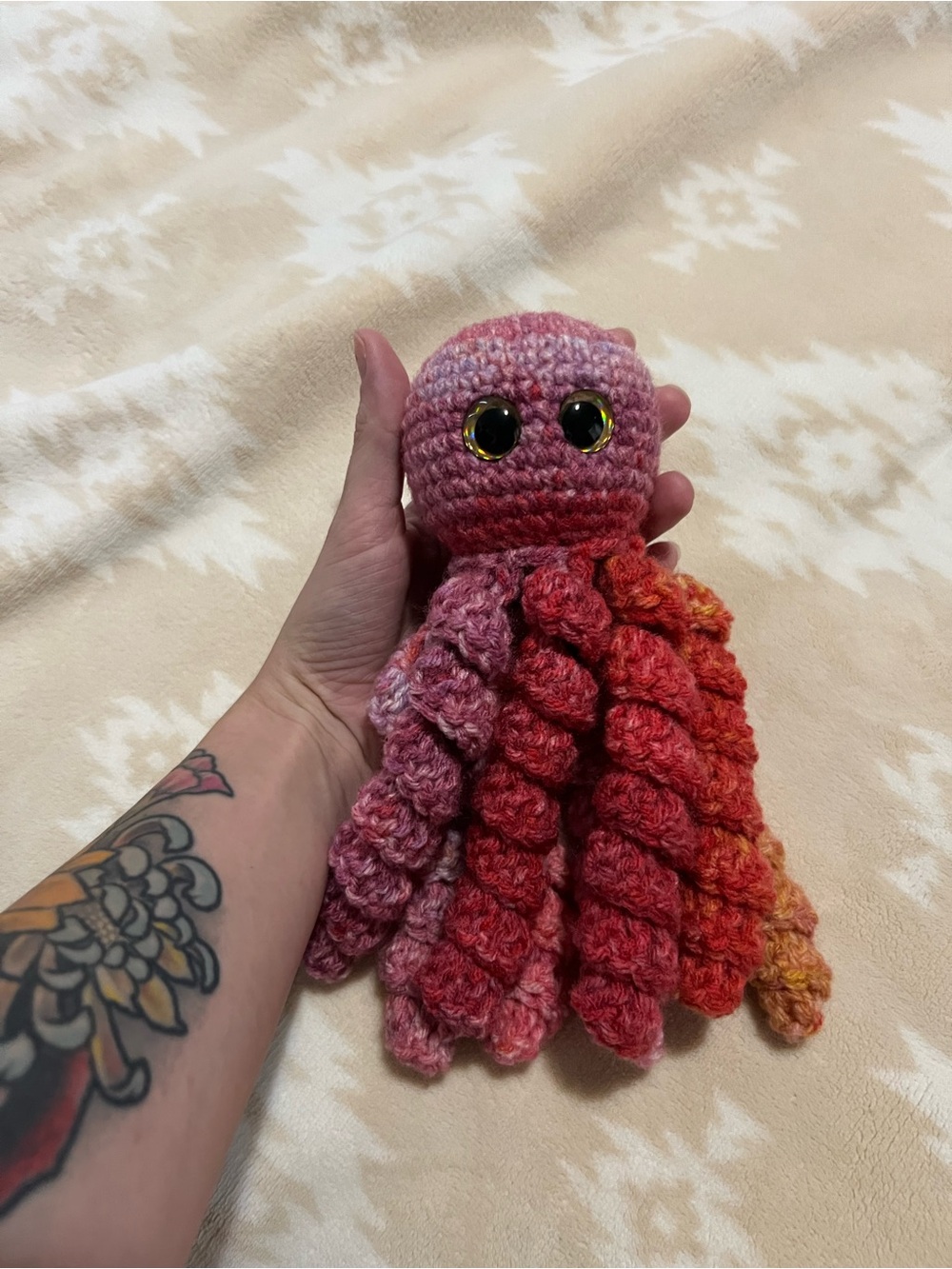 Ombré Crocheted Ocotpus 🐙 - Picture 3 of 6